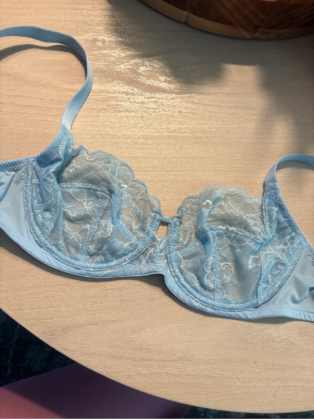Natori Sheer Lace Underwire Bra in baby Blue